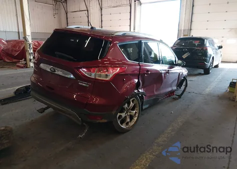 2014 Ford Escape Titanium z USA, uszkodzony, nr VIN 1FMCU0J91EUA97512